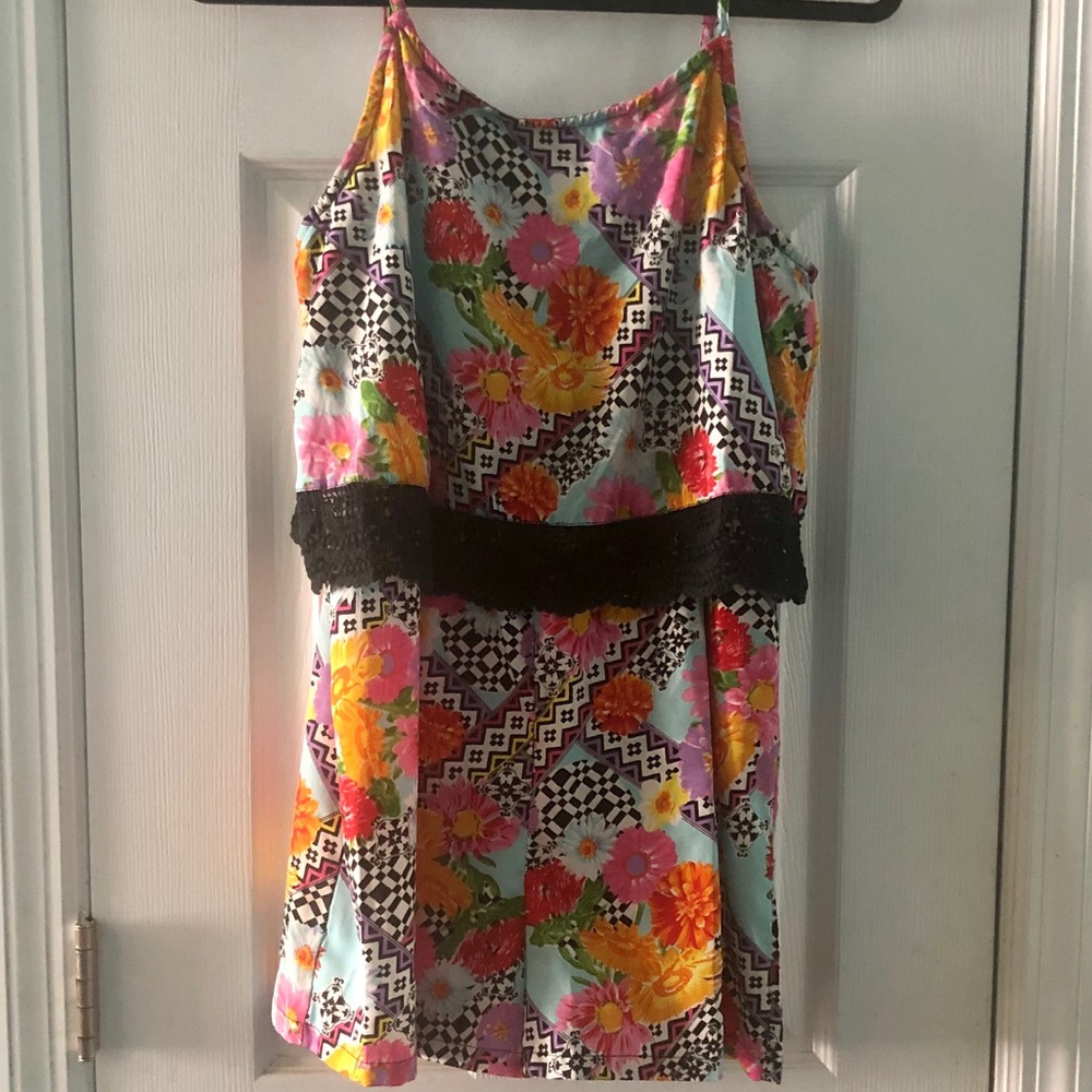 Women’s Floral Romper (Med)